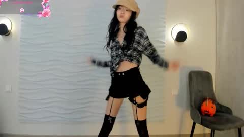 Snapshot of kawai_mai chatting on 12/01/25, 03:17 mai online show from 12/01/25, 03:17