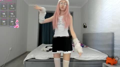 Snapshot of kawai_mai chatting on 12/16/25, 01:16 mai online show from 12/16/25, 01:16