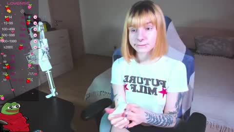 Kira-chan  online show from 01/31/25, 08:32