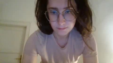 Snapshot of kawaii_snowflake chatting on 10/15/25, 08:09 kawaii snowflake online show from 10/15/25, 08:09