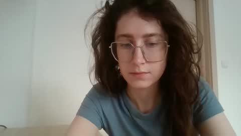 Snapshot of kawaii_snowflake chatting on 12/01/25, 12:54 kawaii snowflake online show from 12/01/25, 12:54