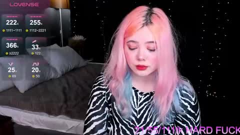 Yuki  online show from 03/10/25, 08:48
