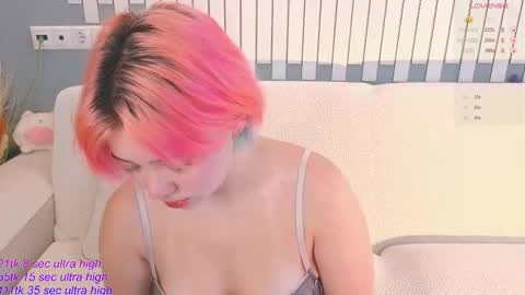 Snapshot of kawaii_yuki chatting on 10/12/25, 03:38 Yuki  online show from 10/12/25, 03:38