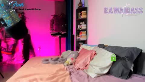 Miss Kawaiii online show from 10/30/25, 07:54