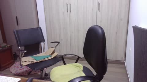  Khawit  online show from 12/06/24, 02:46