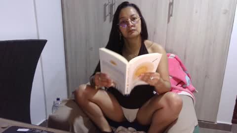  Khawit  online show from 12/23/24, 10:32