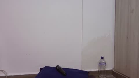  Khawit  online show from 01/03/25, 10:52