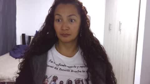 Snapshot of kawit1 chatting on 11/07/25, 05:07 Khawit online show from 11/07/25, 05:07