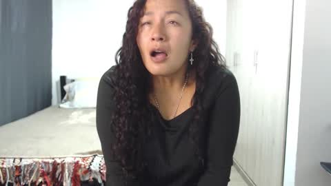 Snapshot of kawit1 chatting on 11/12/25, 07:20 Khawit online show from 11/12/25, 07:20