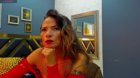 Snapshot of kaya_tatte chatting on 11/17/25, 01:17 Kaya Tatte online show from 11/17/25, 01:17