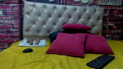 Kaya Tatte online show from 05/19/26, 08:15