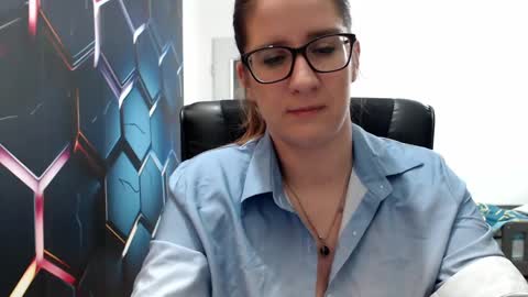 Snapshot of kayalips chatting on 12/29/24, 03:57 KayaLips online show from 12/29/24, 03:57