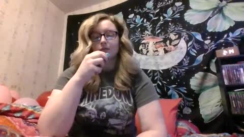 kaybug98 online show from 02/09/25, 07:16