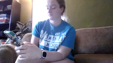 kaybug98 online show from 02/17/25, 01:10