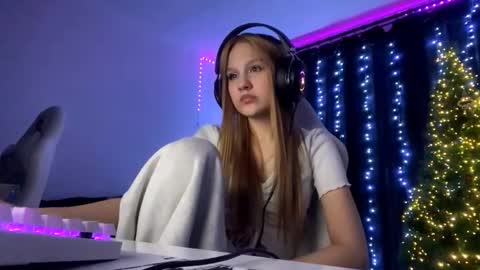 Snapshot of kayceefroehner chatting on 01/15/26, 05:27 Amia online show from 01/15/26, 05:27