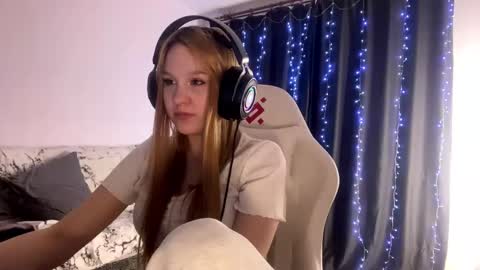Snapshot of kayceefroehner chatting on 03/17/26, 05:49 Amia online show from 03/17/26, 05:49