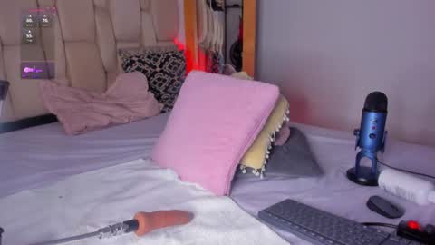 Kayla online show from 06/12/26, 04:11