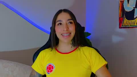 KAYLA BATISTA online show from 06/25/26, 11:20