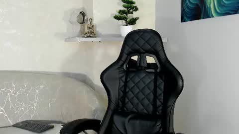 KAYLA BATISTA online show from 07/08/26, 12:04