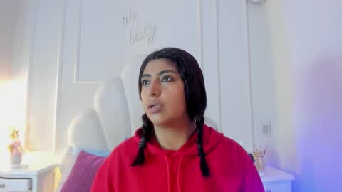 Snapshot of kaylachannell chatting on 11/17/25, 03:34 kaylachannell online show from 11/17/25, 03:34