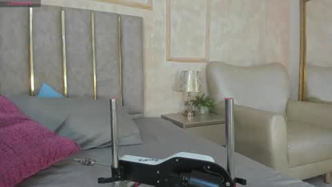 Snapshot of kaylachannell chatting on 02/18/26, 03:35 kaylachannell online show from 02/18/26, 03:35