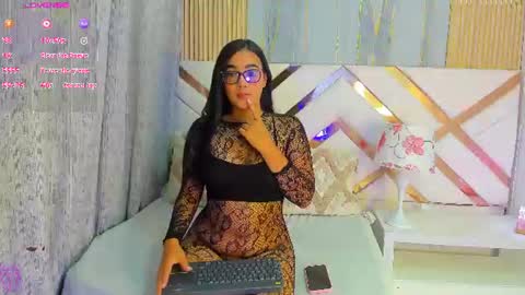 kayladavies_ online show from 07/06/26, 12:57