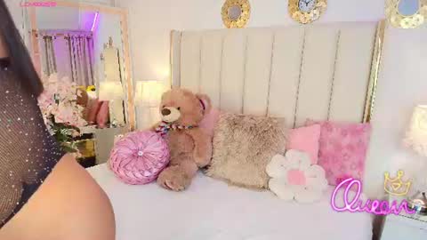 kayladavies_ online show from 07/13/26, 01:14