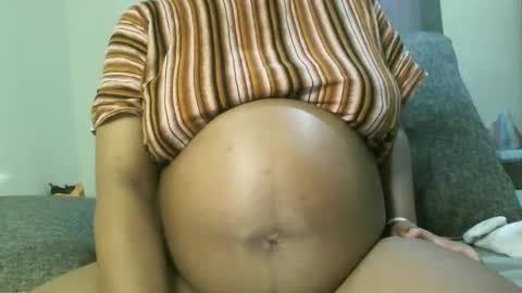 Snapshot of kaylanectah chatting on 11/16/25, 02:00 kaylanectah online show from 11/16/25, 02:00