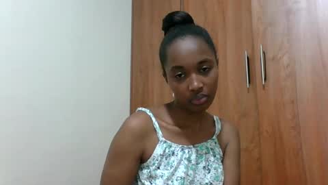 kaylar online show from 06/25/26, 11:04