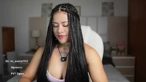 INSTAGRAM AND TW 11kayle online show from 07/18/26, 11:08