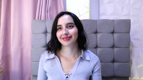 Snapshot of kaylee_lee chatting on 09/19/25, 03:52 kaylee_lee online show from 09/19/25, 03:52