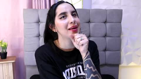 Snapshot of kaylee_lee chatting on 09/23/25, 03:53 kaylee_lee online show from 09/23/25, 03:53