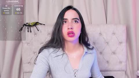 Snapshot of kaylee_lee chatting on 10/22/25, 04:13 kaylee_lee online show from 10/22/25, 04:13