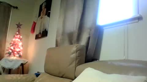 Snapshot of kayleekakesnslim chatting on 11/15/25, 07:54 kaylee kakes online show from 11/15/25, 07:54