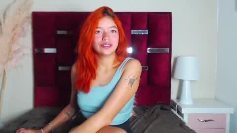 Snapshot of kayleemei chatting on 05/17/26, 12:12 kayleemei online show from 05/17/26, 12:12
