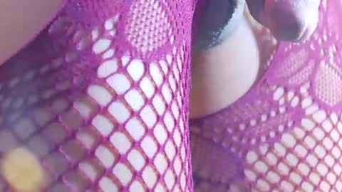 KayleenGomez online show from 12/21/25, 11:50