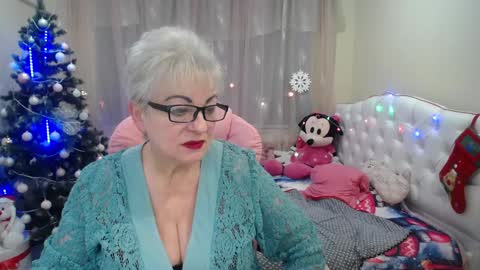 kaylesmoll online show from 12/21/24, 01:58