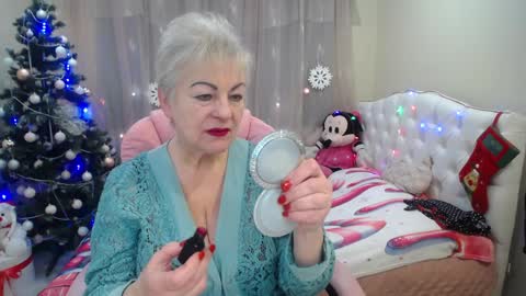 kaylesmoll online show from 12/22/24, 07:21