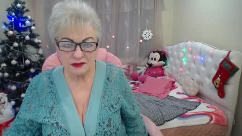 kaylesmoll online show from 12/23/24, 02:13
