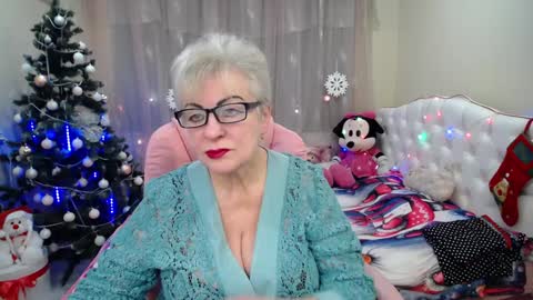 kaylesmoll online show from 12/25/24, 07:13