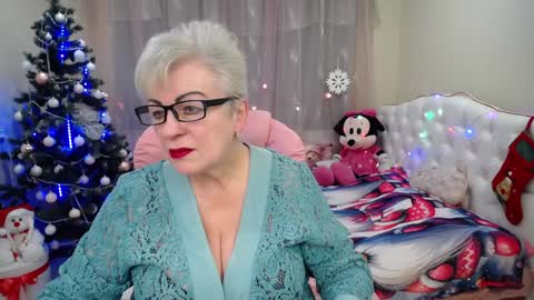 kaylesmoll online show from 12/26/24, 07:16