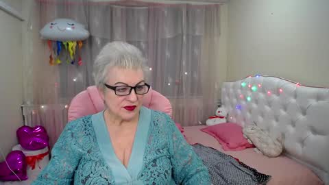 kaylesmoll online show from 01/25/25, 12:59