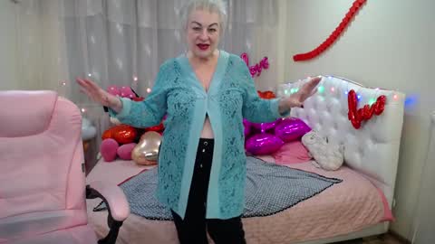 kaylesmoll online show from 02/02/25, 04:59