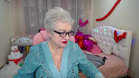kaylesmoll online show from 02/03/25, 01:41