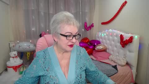 kaylesmoll online show from 02/05/25, 12:53