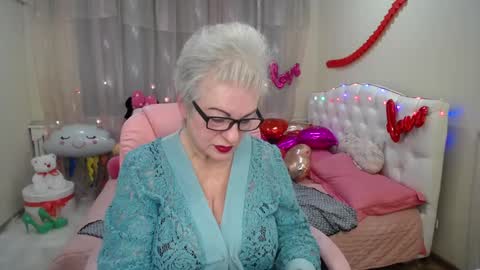kaylesmoll online show from 02/05/25, 08:14