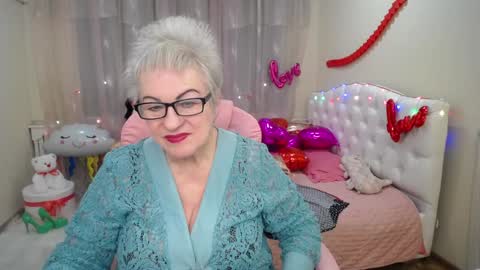 kaylesmoll online show from 02/05/25, 11:17