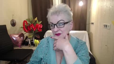 kaylesmoll online show from 02/16/25, 02:53