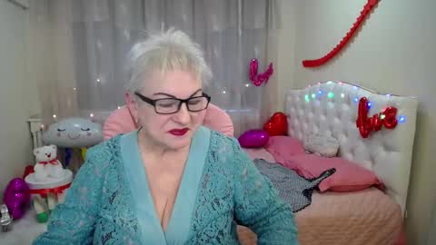 kaylesmoll online show from 02/26/25, 05:42