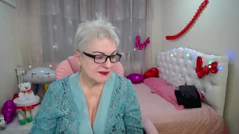 kaylesmoll online show from 02/26/25, 07:38